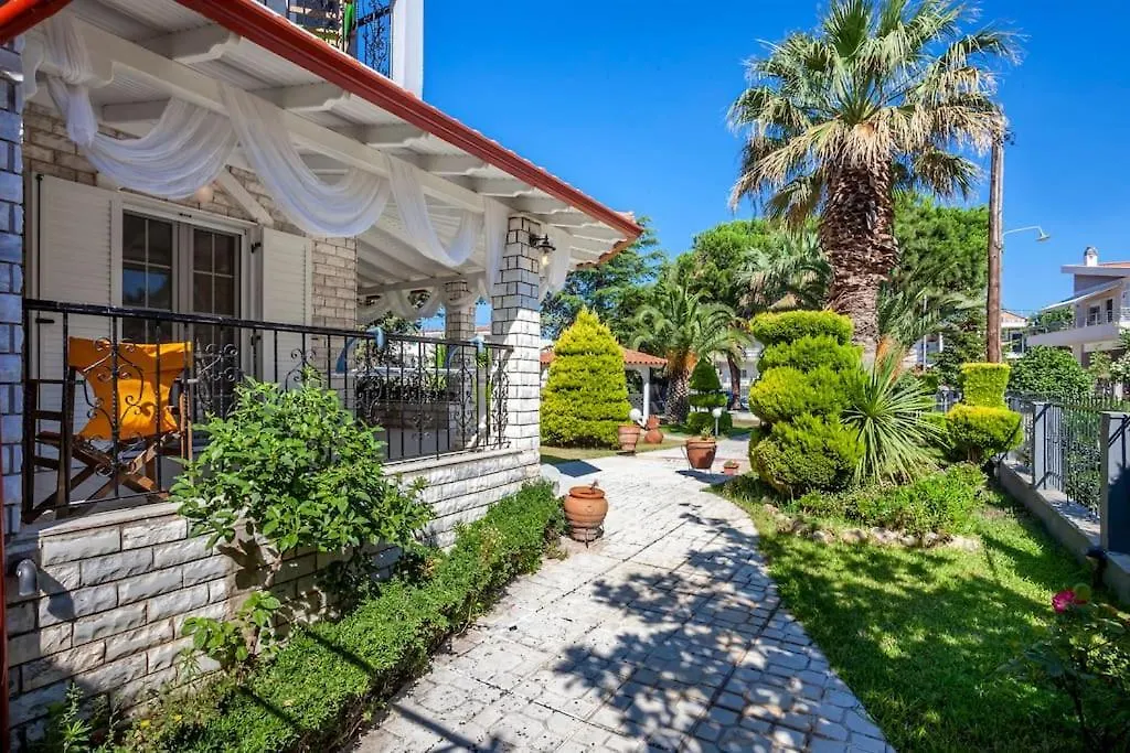 Villa Jardin Νικήτη 0*,